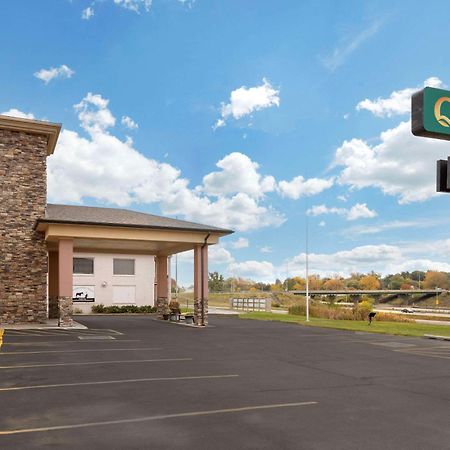 Quality Inn Newton At I-80 Exterior foto